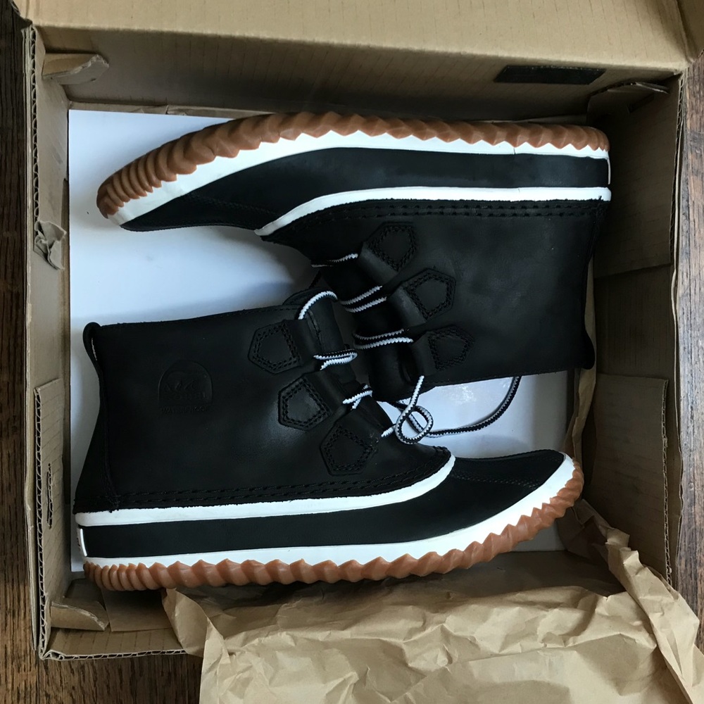 New Sorel Boots, Leather, Waterproof, 10